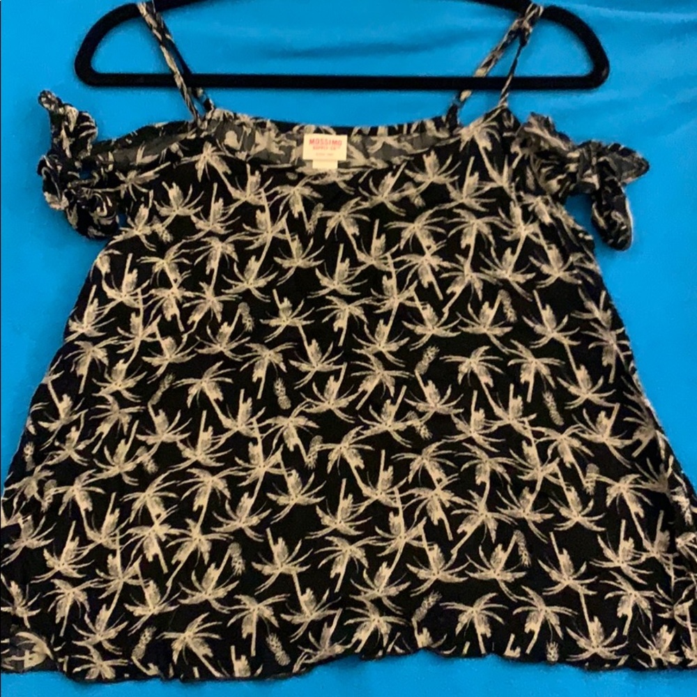 Off the shoulder Mossimo top
